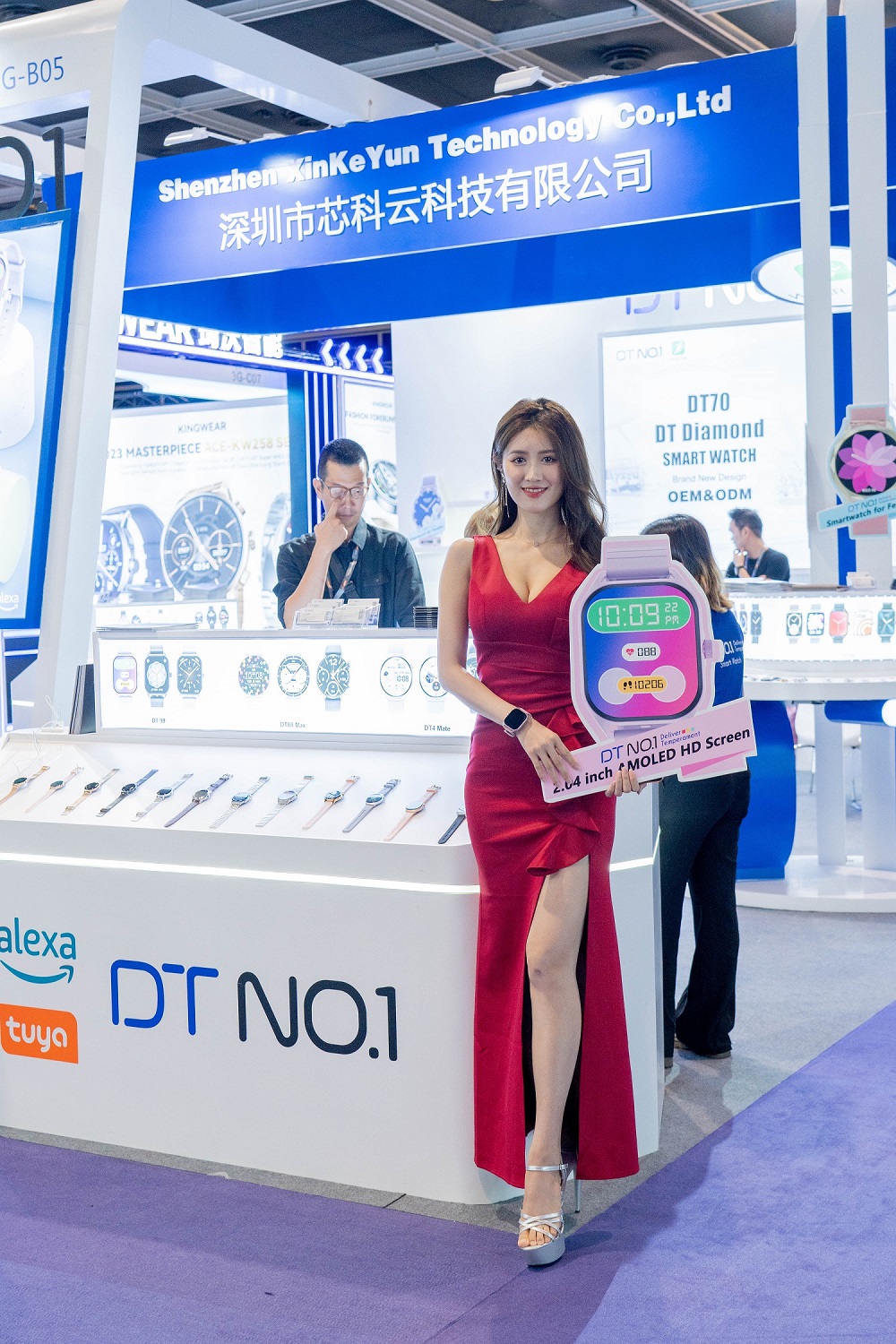 DTNO.1's model in HKTDC HongKong Watch & Clock Fair 2023
